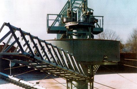 thickener with adjustable rake arms